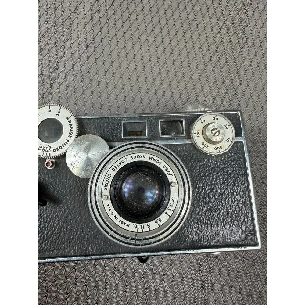 Vintage Argus 35mm Film Rangefinder Camera Cintar 50mm F/3.5 Lens USA Black